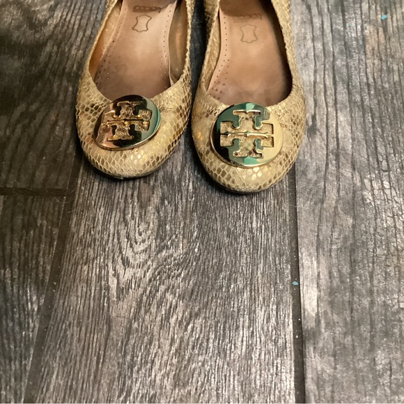 💥PRICE DROP💥 Gold Snakeskin Embossed Leather Minnie Ballet Flats - Picture 3 of 7